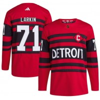 Detroit Detroit Red Wings #71 Dylan Larkin Men's adidas Reverse Retro 2.0 Authentic Player Jersey - Red
